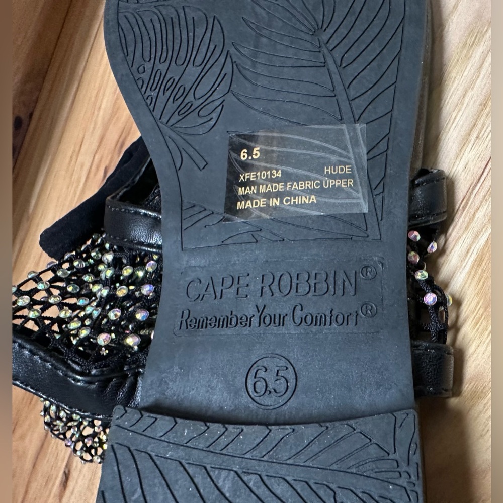 Cape Robbin Hude Rhinestone Mesh Thigh High Flat Sandals - Black NWT - Picture 7 of 10